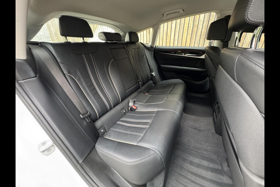 BMW 6 Serie Gran Turismo 630i High Executive Automaat | Leer | Stoelverwarming | Keyless entry&start | Sportstuur | Sportstoelen | Climate c