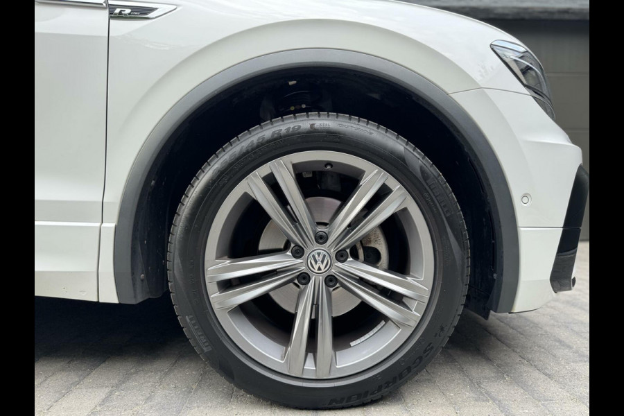 Volkswagen Tiguan Allspace 1.5 TSI R-line Automaat | R-stuur | Navigatiesysteem | Climate control | Cruise control adaptief | R-bekleding | Parkeersensoren