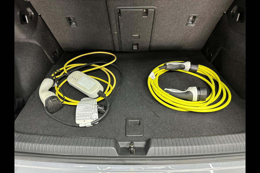 Volkswagen Golf 8 GTE eHybrid Nardo Pano Headup