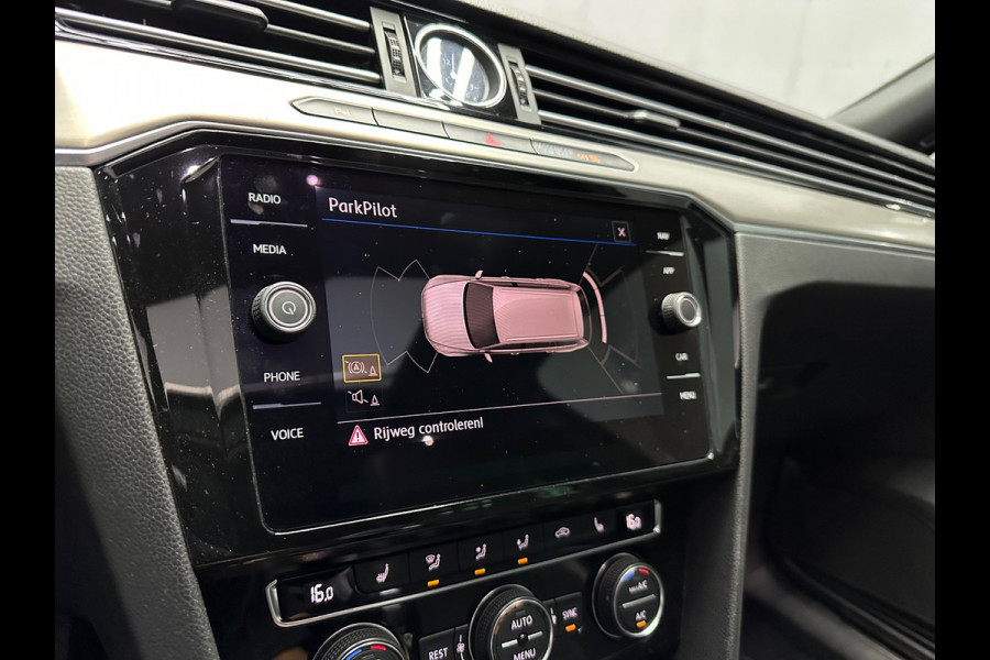 Volkswagen Passat Variant 1.4 TSI ACT Highline Business R