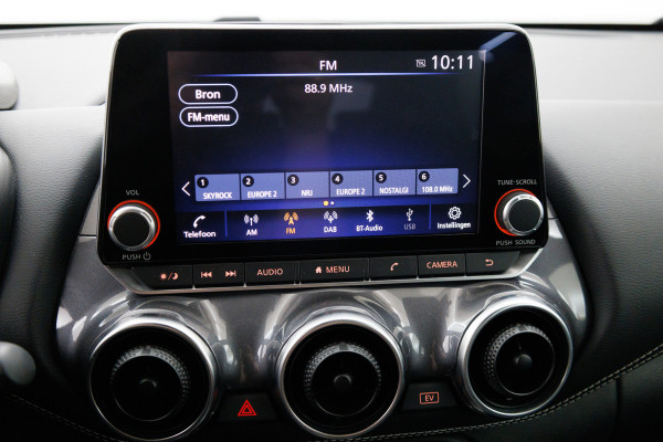 Nissan Juke 1.6 Hybrid N-Connecta 143 PK | Cruise-control | Climate-control | Achteruitrijcamera Half leer/half stof, App-connect, Donker glas