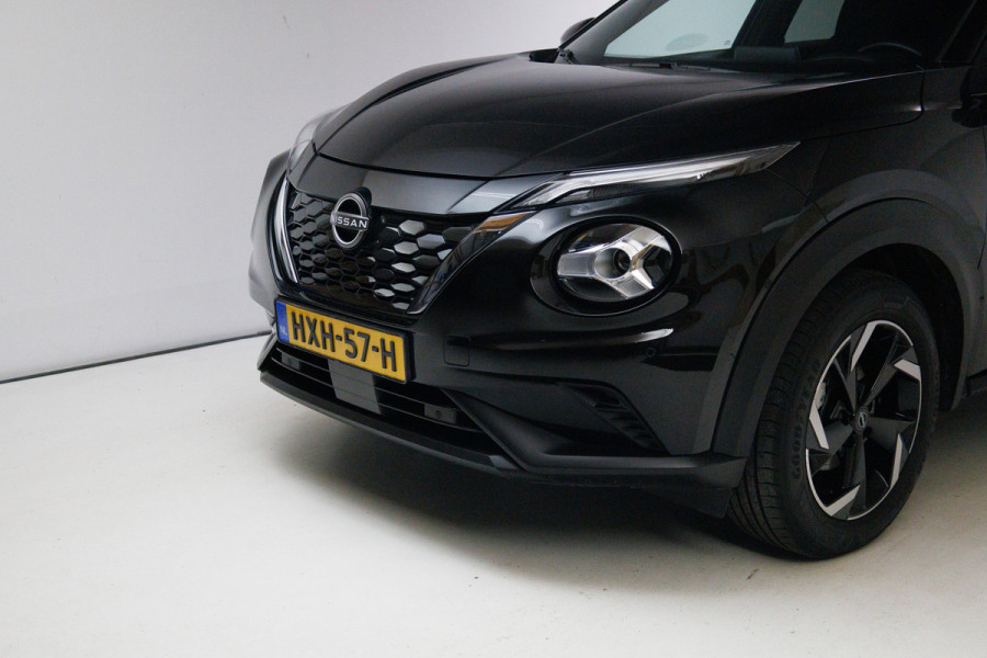 Nissan Juke 1.6 Hybrid N-Connecta 143 PK | Cruise-control | Climate-control | Achteruitrijcamera Half leer/half stof, App-connect, Donker glas