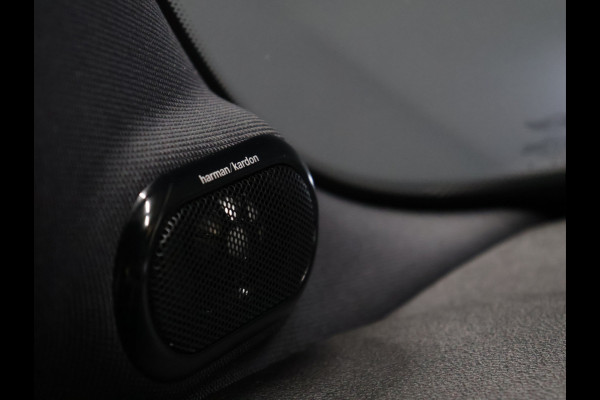 MINI Mini 2.0 Cooper S Knightsbridge Edition John Cooper Works [SCHUIFDAK, APPLE CARPLAY/ANDROID, HARMAN/KARDON, JCW STUURWIEL, STOELVERWARMING, NIEUWSTAAT]