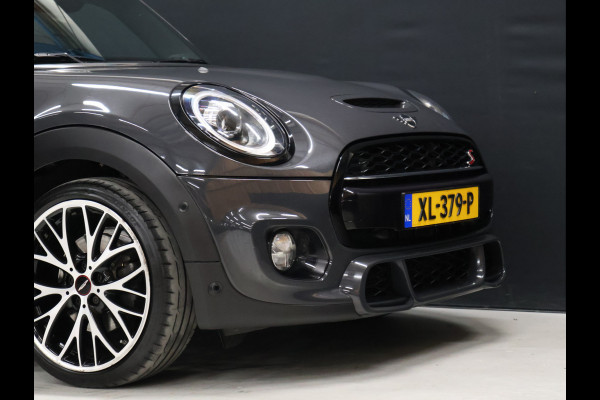MINI Mini 2.0 Cooper S Knightsbridge Edition John Cooper Works [SCHUIFDAK, APPLE CARPLAY/ANDROID, HARMAN/KARDON, JCW STUURWIEL, STOELVERWARMING, NIEUWSTAAT]