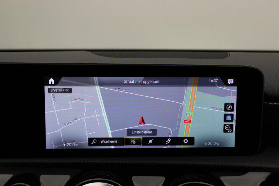 Mercedes-Benz A-Klasse 160 Business Solution AMG Virtual Cockpit, Leer/Stof, Camera, Navigatie, Bluetooth, DAB, LED, 19''