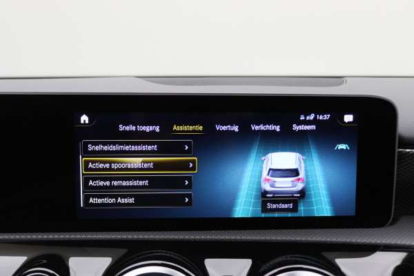 Mercedes-Benz A-Klasse 160 Business Solution AMG Virtual Cockpit, Leer/Stof, Camera, Navigatie, Bluetooth, DAB, LED, 19''