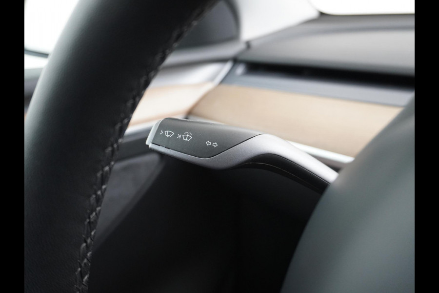 Tesla Model Y Long Range AWD 75 kWh | Rijklaarprijs | volledige Fabr. garantie t/m 11-2025/80.000km | accu en aandrijflijn t/m 2029