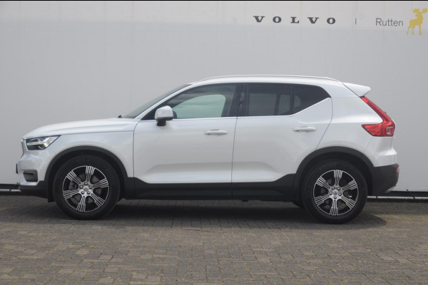 Volvo XC40 T4 190PK Automaat Inscription / Adaptieve cruise control / Parkeersensoren met camera / BLIS / Stoelverwarming / Elektrische stoelen / Keyless entry / Elektrische achterklep