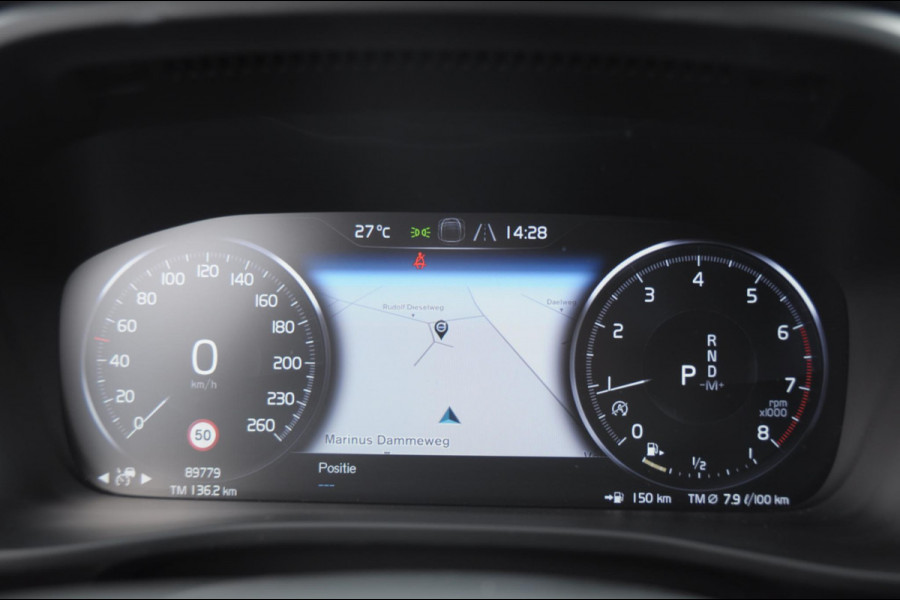 Volvo XC40 T4 190PK Automaat Inscription / Adaptieve cruise control / Parkeersensoren met camera / BLIS / Stoelverwarming / Elektrische stoelen / Keyless entry / Elektrische achterklep