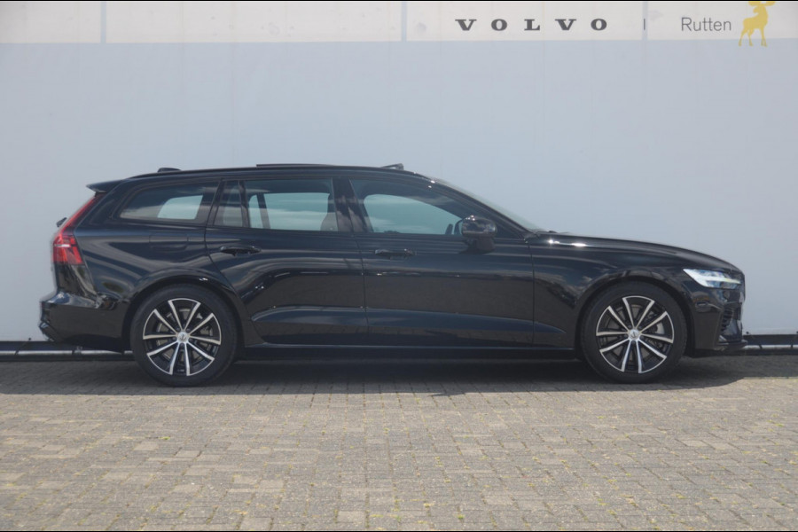 Volvo V60 T6 350PK Automaat AWD Plus Dark / Adaptive cruise control / Elektrische stoelen / Harman Kardon audio / Trekhaak / Pilot assist / BLIS / Stoel en stuur verwarming / Elektrische achterklep / Parkeersensoren met 360 camera / Google infotainment