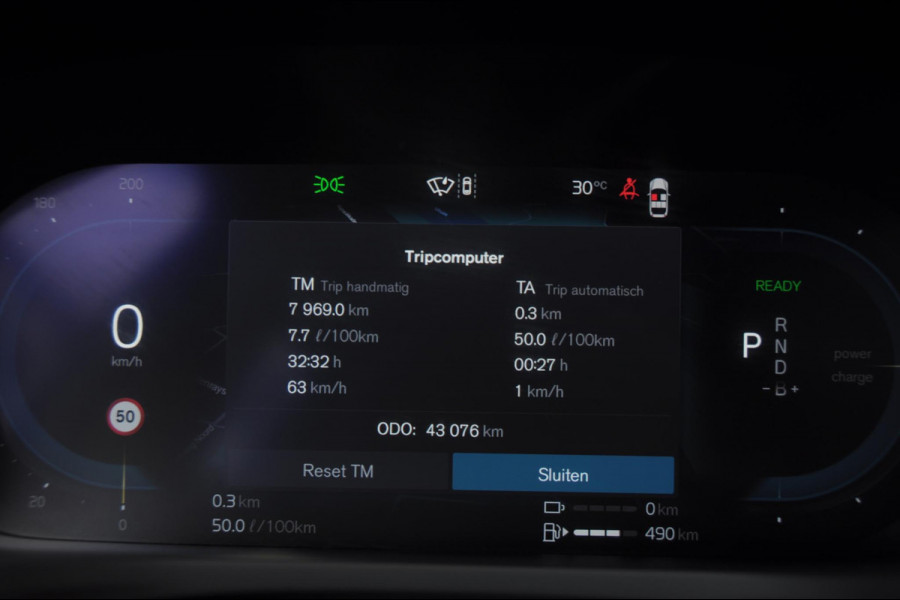 Volvo V60 T6 350PK Automaat AWD Plus Dark / Adaptive cruise control / Elektrische stoelen / Harman Kardon audio / Trekhaak / Pilot assist / BLIS / Stoel en stuur verwarming / Elektrische achterklep / Parkeersensoren met 360 camera / Google infotainment