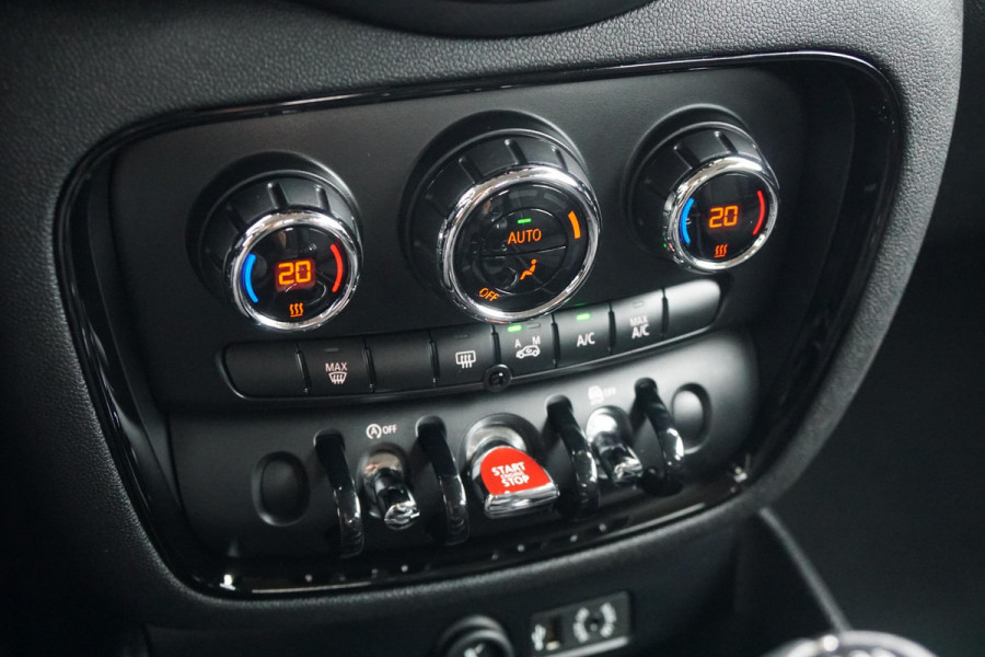 MINI Clubman 1.5 Cooper Chili Serious Business + LED / ADAPTIEVE SCHOKDEMPERS / CLIMATE CONTROL / SENSOREN MINI Clubman 1.5 Cooper Chili Serious Business + LED / ADAPTIEVE SCHOKDEMPERS / CLIMATE CONTROL / SENSOREN