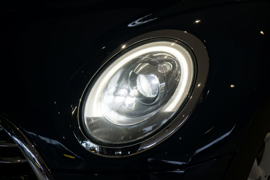 MINI Clubman 1.5 Cooper Chili Serious Business + LED / ADAPTIEVE SCHOKDEMPERS / CLIMATE CONTROL / SENSOREN MINI Clubman 1.5 Cooper Chili Serious Business + LED / ADAPTIEVE SCHOKDEMPERS / CLIMATE CONTROL / SENSOREN