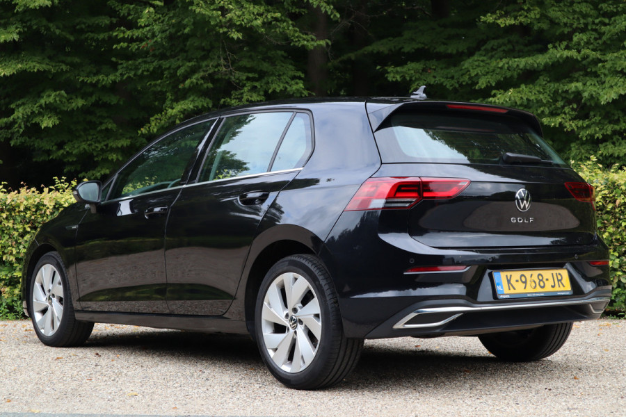Volkswagen Golf 1.5 TSI Style | Massage | Virtual cockpit | Sfeerverlichting |