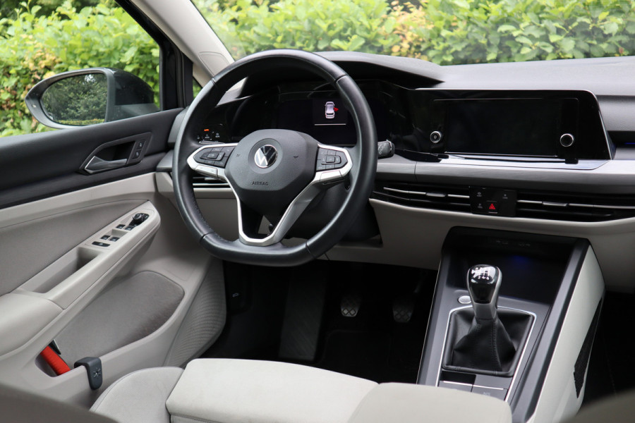 Volkswagen Golf 1.5 TSI Style | Massage | Virtual cockpit | Sfeerverlichting |