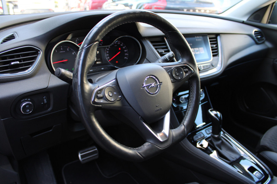 Opel Grandland X 1.2 Turbo Business Executive | Trekhaak | Camera | Winter pack
