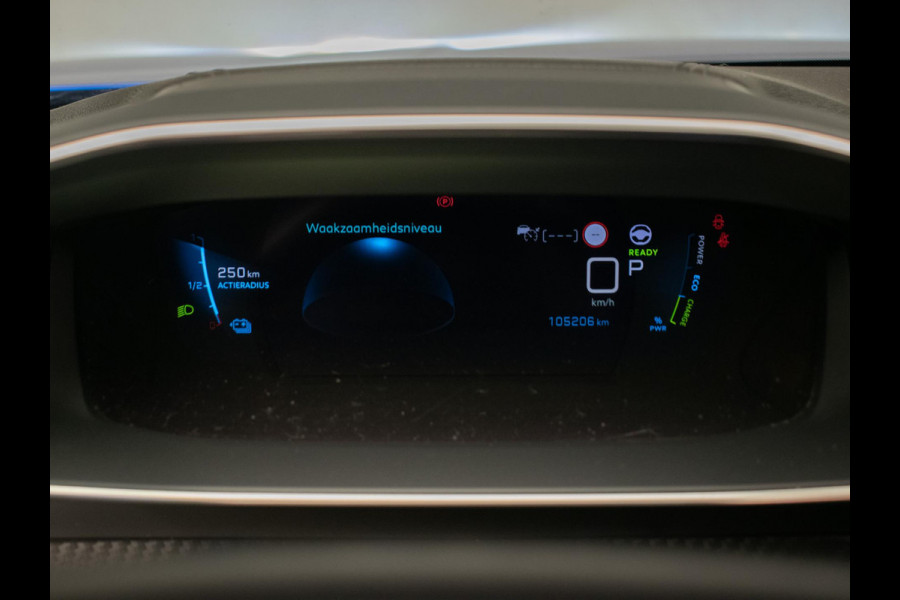 Peugeot e-2008 EV GT Pack 50 kWh Sport 3 FASE (PANORAMADAK,APPLE CARPLAY,LED,NAVI,3D CAMERA,ALCANTARA,DODE HOEK,NETTESTAAT)
