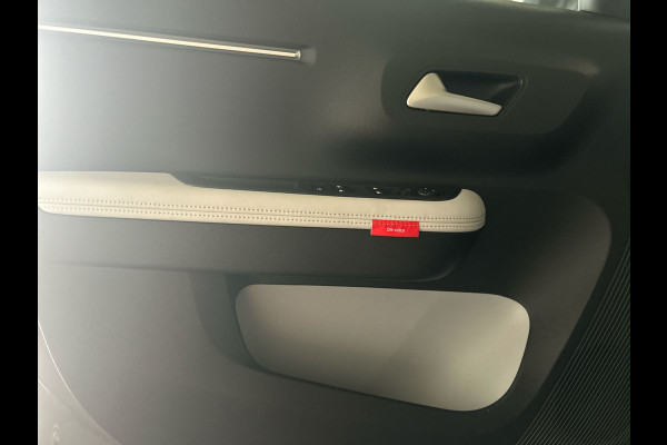Citroën ë-C3 Max 44 kWh | Zwart dak | Winterpakket |