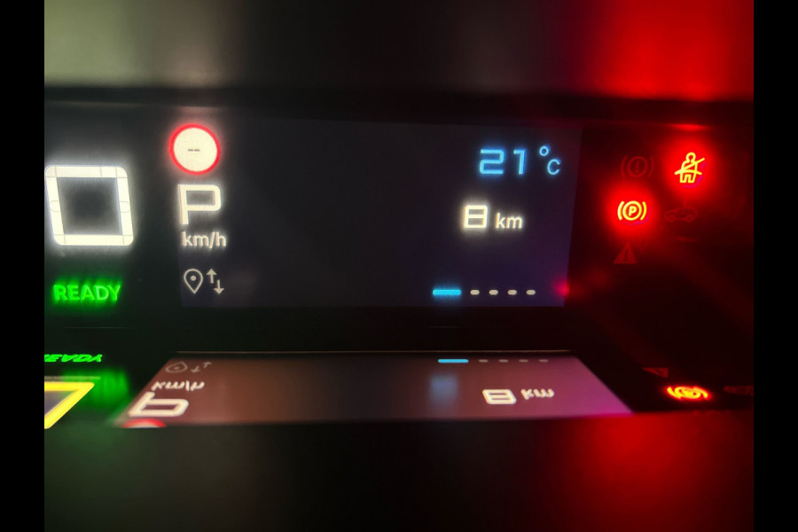 Citroën ë-C3 Max 44 kWh | Zwart dak | Winterpakket |