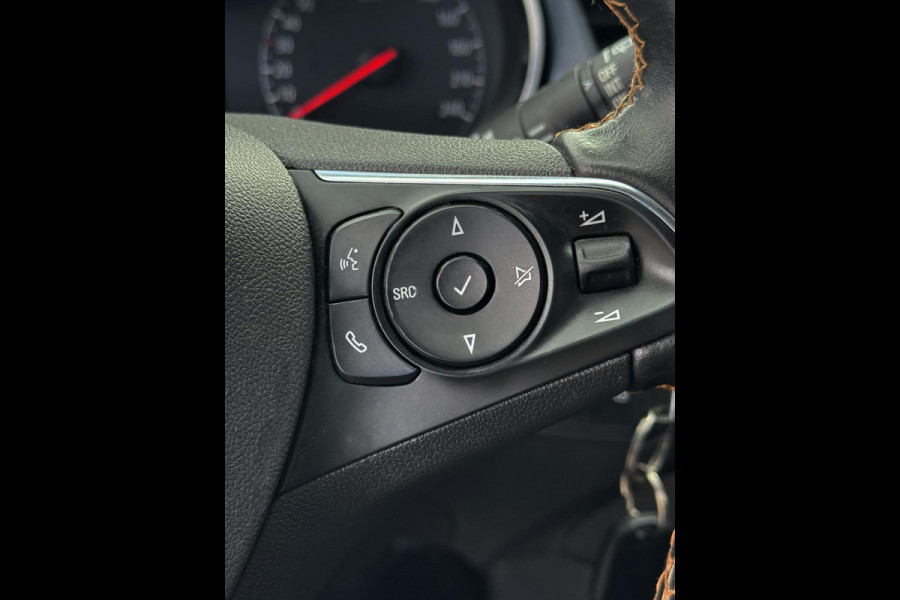 Opel Crossland X 1.2 Turbo - Automaat I Panorama dak I 1/2 Leer I Navigatie I Airco I PDC/Camera I Sport velgen I Dealer onderh.