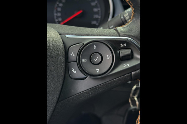 Opel Crossland X 1.2 Turbo - Automaat I Panorama dak I 1/2 Leer I Navigatie I Airco I PDC/Camera I Sport velgen I Dealer onderh.
