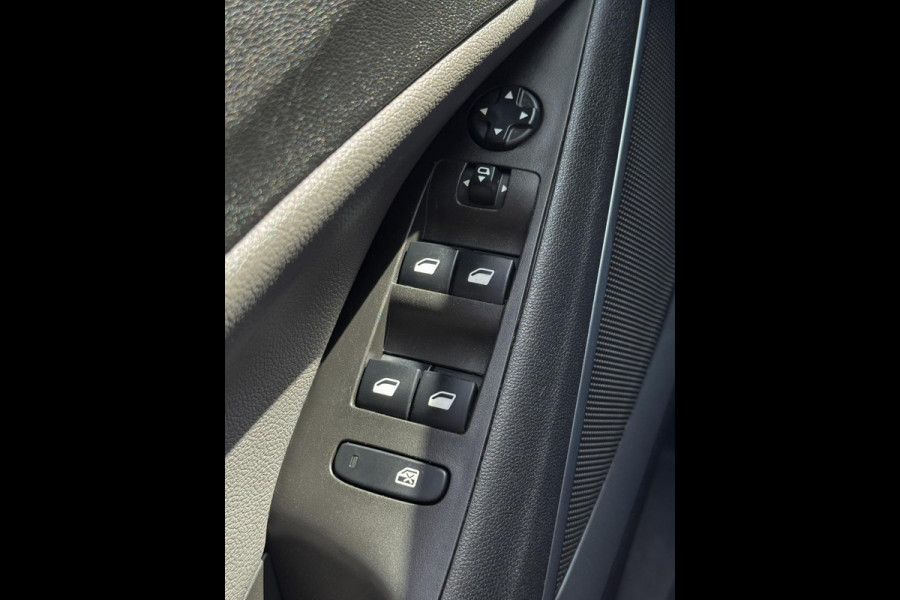 Opel Crossland X 1.2 Turbo - Automaat I Panorama dak I 1/2 Leer I Navigatie I Airco I PDC/Camera I Sport velgen I Dealer onderh.