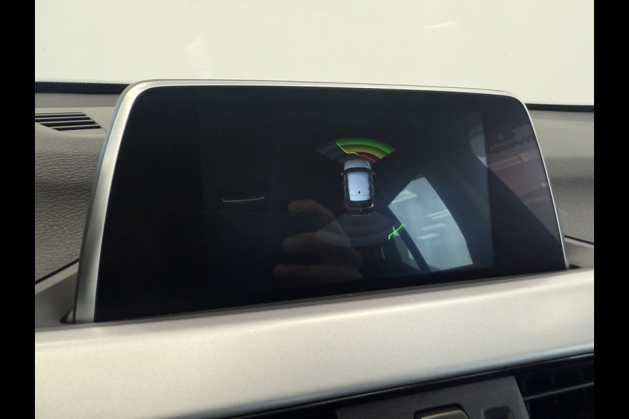 BMW X1 sDrive18i Executive CruiseControl ClimateControl