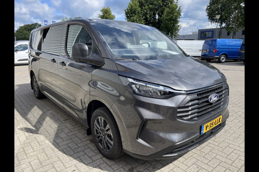 Ford Transit Custom 320 2.0 TDCI 136pk L2H1 Trend DC 6 persoons / NIEUW / BPM vrij! / rijklaar € 39.950 ex btw / lease vanaf € 715 / airco / cruise / camera / metallic lak / led koplampen / euro 6