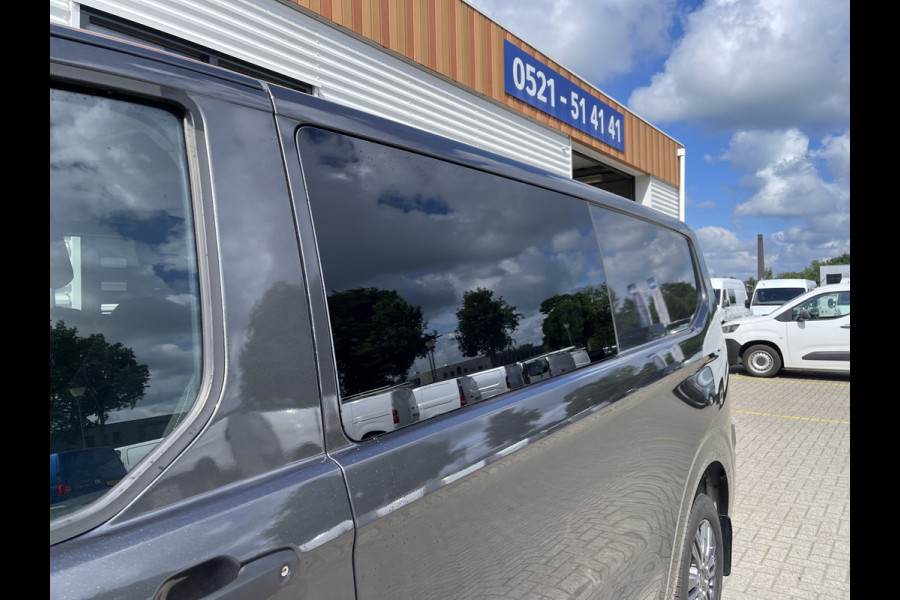 Ford Transit Custom 320 2.0 TDCI 136pk L2H1 Trend DC 6 persoons / NIEUW / BPM vrij! / rijklaar € 39.950 ex btw / lease vanaf € 715 / airco / cruise / camera / metallic lak / led koplampen / euro 6