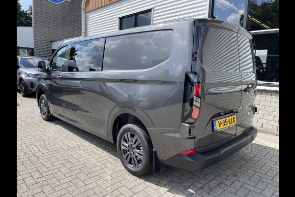 Ford Transit Custom 320 2.0 TDCI 136pk L2H1 Trend DC 6 persoons / NIEUW / BPM vrij! / rijklaar € 39.950 ex btw / lease vanaf € 715 / airco / cruise / camera / metallic lak / led koplampen / euro 6