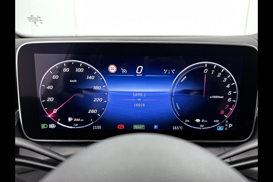 Mercedes-Benz GLC Coupé 300 e 4MATIC AMG Plug-In Hybride | Lichtmetalen velgen 5 spaaks AMG | Panoramadak | DIGITAL LIGHT | KEYLESS GO-comfortpakket | Parkeerpakket met 360°-camera | inclusief 24 maanden MB Certified garantie voor Europa.