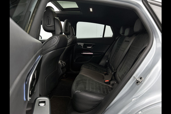 Mercedes-Benz GLC Coupé 300 e 4MATIC AMG Plug-In Hybride | Lichtmetalen velgen 5 spaaks AMG | Panoramadak | DIGITAL LIGHT | KEYLESS GO-comfortpakket | Parkeerpakket met 360°-camera | inclusief 24 maanden MB Certified garantie voor Europa.