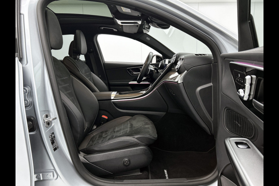 Mercedes-Benz GLC Coupé 300 e 4MATIC AMG Plug-In Hybride | Lichtmetalen velgen 5 spaaks AMG | Panoramadak | DIGITAL LIGHT | KEYLESS GO-comfortpakket | Parkeerpakket met 360°-camera | inclusief 24 maanden MB Certified garantie voor Europa.