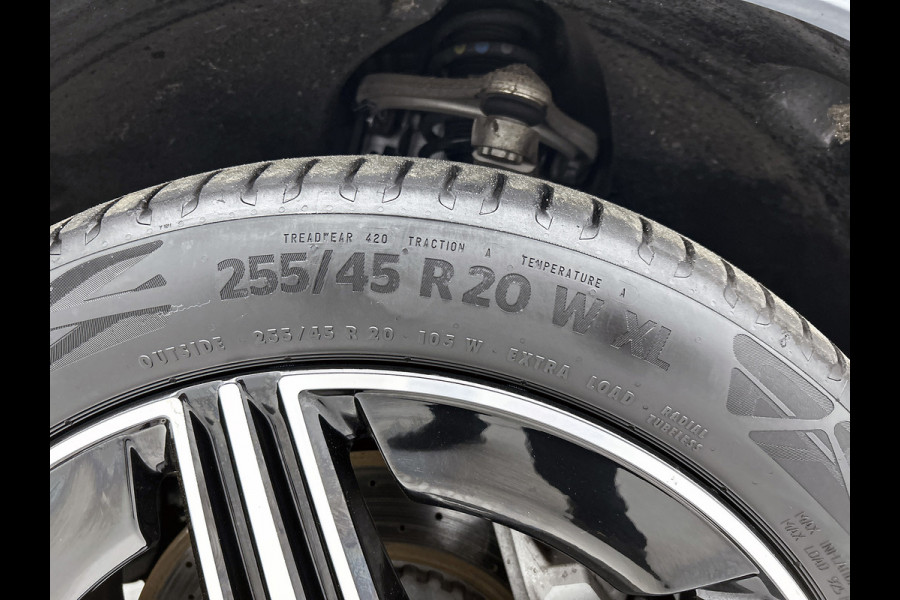 Mercedes-Benz GLC Coupé 300 e 4MATIC AMG Plug-In Hybride | Lichtmetalen velgen 5 spaaks AMG | Panoramadak | DIGITAL LIGHT | KEYLESS GO-comfortpakket | Parkeerpakket met 360°-camera | inclusief 24 maanden MB Certified garantie voor Europa.