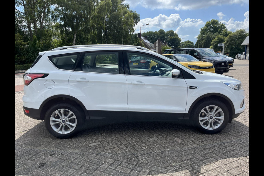 Ford Kuga 1.5 EcoBoost Titanium 120pk Trekhaak | Achteruitrijcamera | Cruise control | Apple Carplay / Android auto | Dealer onderhouden