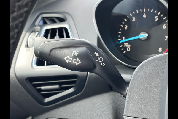 Ford Kuga 1.5 EcoBoost Titanium 120pk Trekhaak | Achteruitrijcamera | Cruise control | Apple Carplay / Android auto | Dealer onderhouden