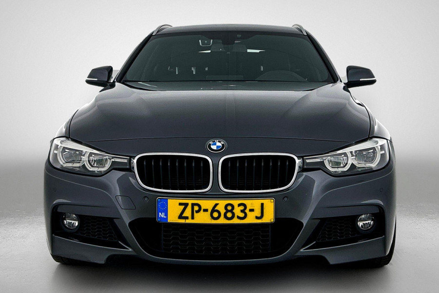 BMW 3 Serie Touring 318i M Sport Corporate Lease(NL-auto, Dealer onderH, Trekhaak, Navi Pro, StoelV, Leer, Climate Con, Etc)