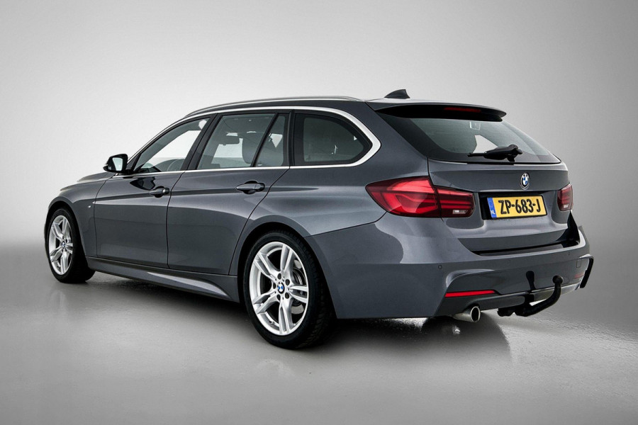 BMW 3 Serie Touring 318i M Sport Corporate Lease(NL-auto, Dealer onderH, Trekhaak, Navi Pro, StoelV, Leer, Climate Con, Etc)
