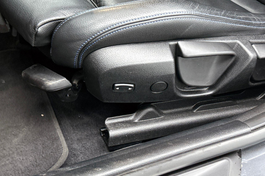 BMW 3 Serie Touring 318i M Sport Corporate Lease(NL-auto, Dealer onderH, Trekhaak, Navi Pro, StoelV, Leer, Climate Con, Etc)