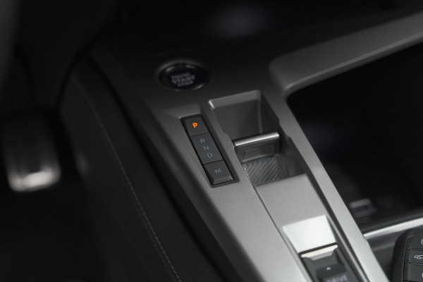 Peugeot 308 SW PureTech 130 EAT8 GT | Lage Kilometerstand | Camera | Navigatie | Parkeersensoren | Apple Carplay