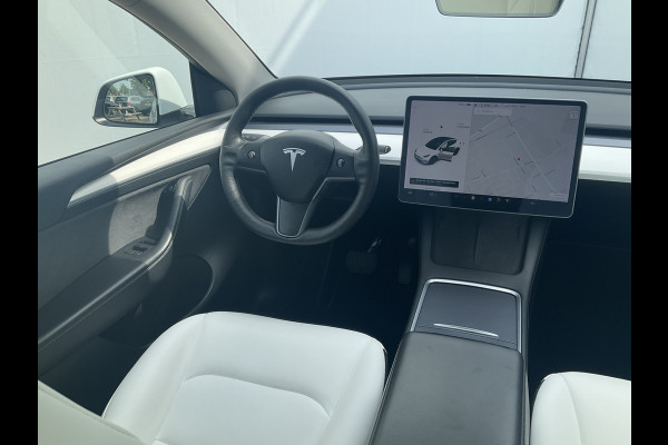 Tesla Model Y Long Range AWD 75 kWh Pano Autopilot Leder Stoelverw Cam NL-Auto!