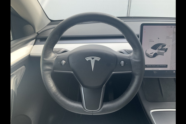 Tesla Model Y Long Range AWD 75 kWh Pano Autopilot Leder Stoelverw Cam NL-Auto!
