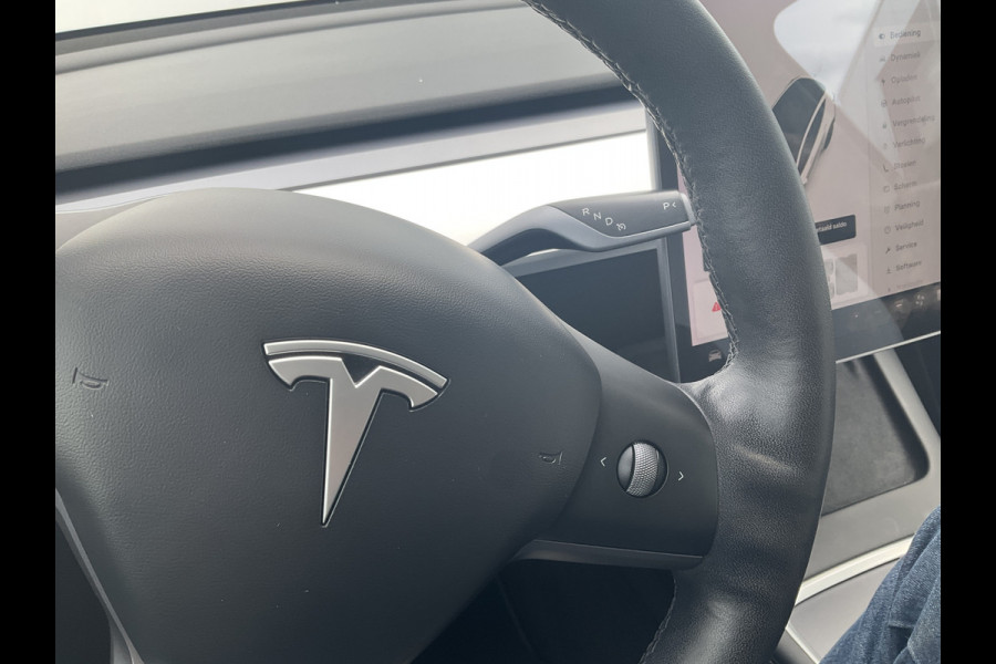 Tesla Model Y Long Range AWD 75 kWh Pano Autopilot Leder Stoelverw Cam NL-Auto!