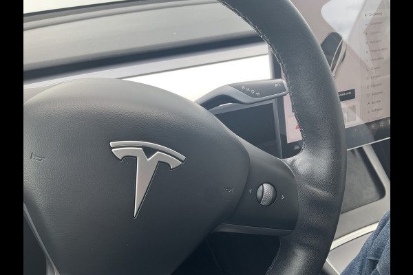 Tesla Model Y Long Range AWD 75 kWh Pano Autopilot Leder Stoelverw Cam NL-Auto!