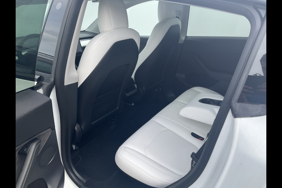 Tesla Model Y Long Range AWD 75 kWh Pano Autopilot Leder Stoelverw Cam NL-Auto!
