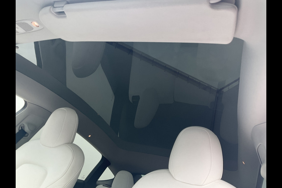 Tesla Model Y Long Range AWD 75 kWh Pano Autopilot Leder Stoelverw Cam NL-Auto!