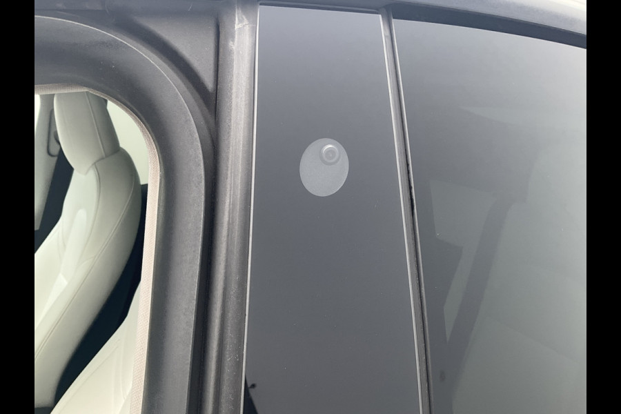 Tesla Model Y Long Range AWD 75 kWh Pano Autopilot Leder Stoelverw Cam NL-Auto!