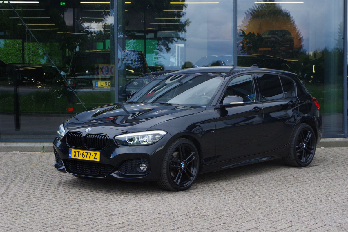 BMW 1-serie 120i Automaat M-Sport Executive 184 PK, Lederen Sportstoelen, Cruise Control BMW 1-serie 120i Automaat M-Sport Executive 184 PK, Lederen Sportstoelen, Cruise Control