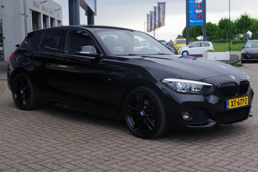 BMW 1-serie 120i Automaat M-Sport Executive 184 PK, Lederen Sportstoelen, Cruise Control