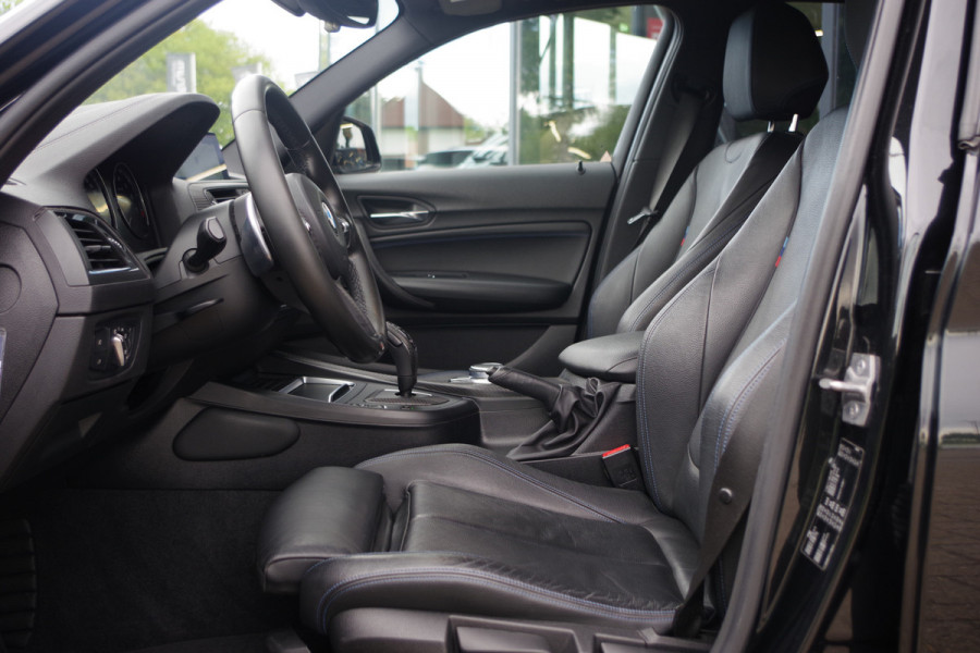 BMW 1-serie 120i Automaat M-Sport Executive 184 PK, Lederen Sportstoelen, Cruise Control
